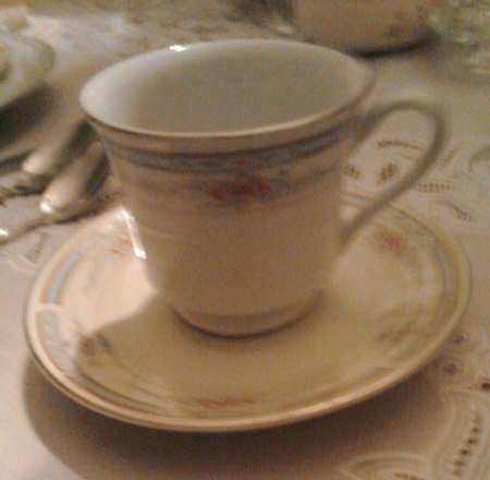 CX512 Footed Cup & Saucer Set