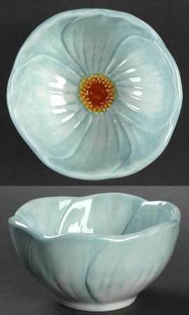 Flora Figural Dip Bowl