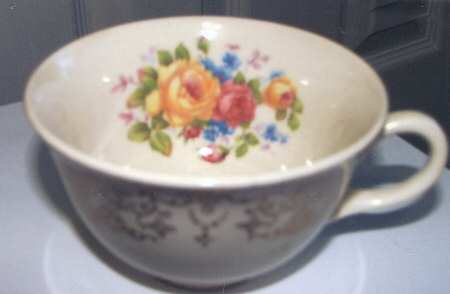 CRO348 Footed Cup