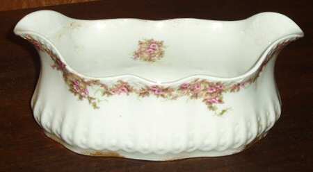 CHF1559 Gravy Boat