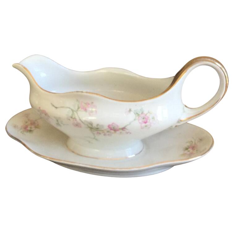 CTI212 Gravy Boat with Attached Underplate