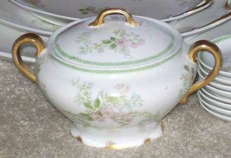 CHF1566 Sugar Bowl & Lid