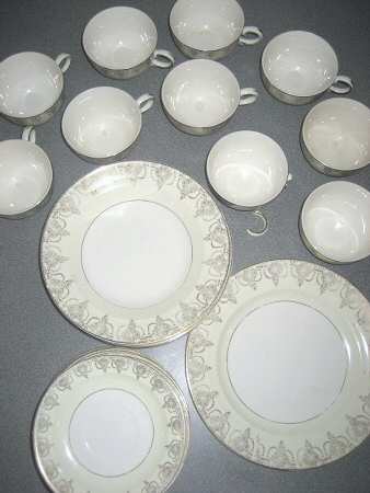 CRP210 Footed Cup