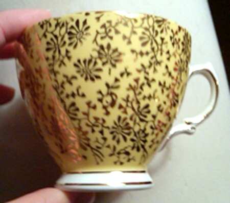 1538 Footed Cup