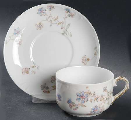 Schleiger 372-5 Flat Cup & Saucer Set