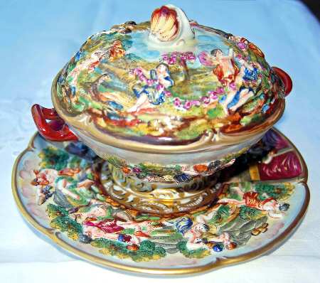 CJJ7 Gravy Boat & Lid w/Underplate