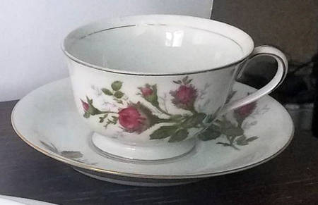 CJN4 Footed Cup & Saucer Set