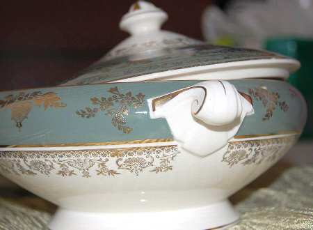 CRD234 Round Covered Vegetable
