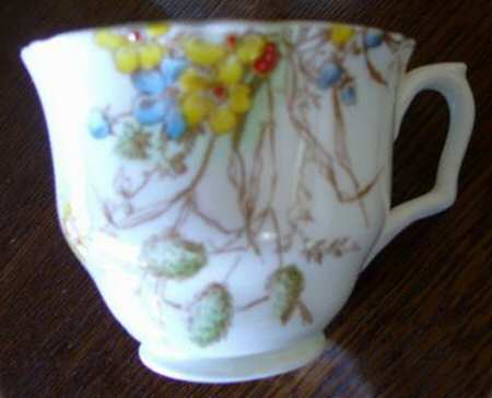 F15667 Footed Cup
