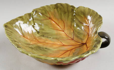 Montisi 9" Leaf Bowl