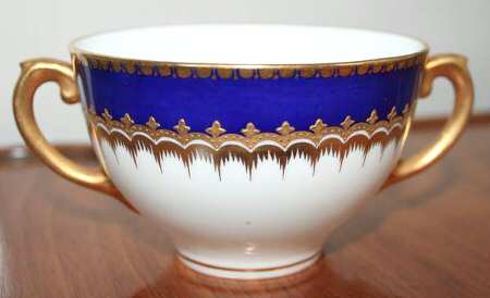 6506 by Coalport