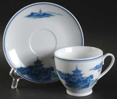 CX552 Footed Cup & Saucer Set
