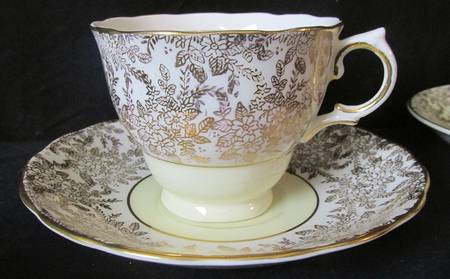 6499 Footed Cup & Saucer Set
