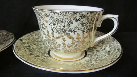 6499 Footed Cup & Saucer Set