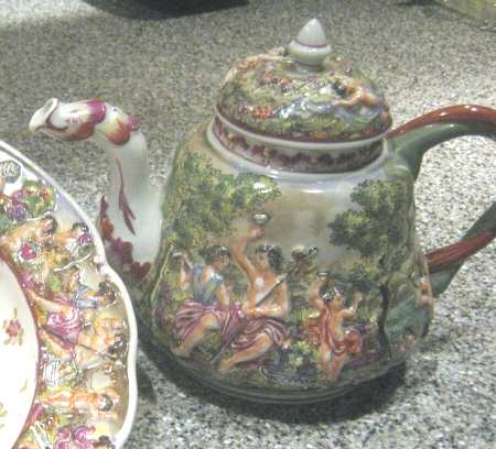 CJJ9 Teapot & Lid