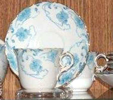 3353 Flat Cup & Saucer Set