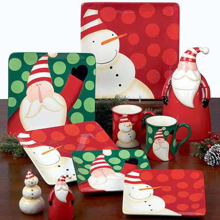 Polka Dot Christmas Square Dinner Plate