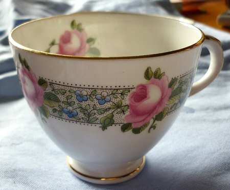 F7661 Footed Cup