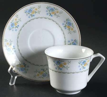 CX585 Footed Cup & Saucer Set