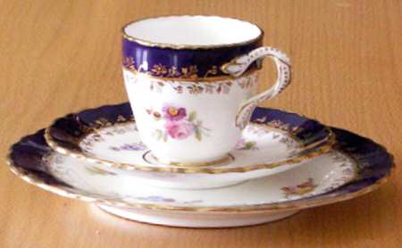 COA194 Flat Cup & Saucer Set