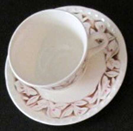 CRO366 Flat Cup & Saucer Set