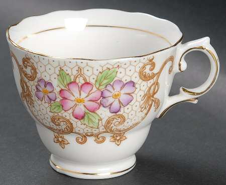 6621 Footed Cup