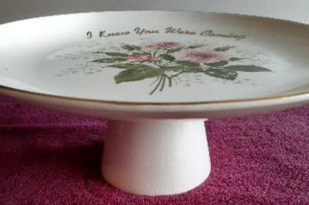 CC81 Pedestal Cake Stand
