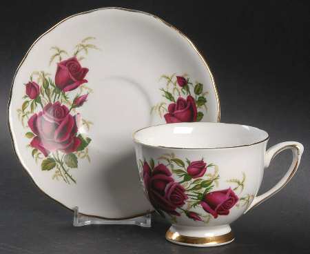 7556 Footed Cup & Saucer Set
