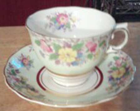 CLC104 Footed Cup & Saucer Set