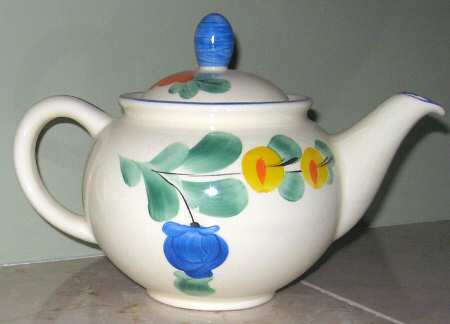 CZE248 Teapot & Lid