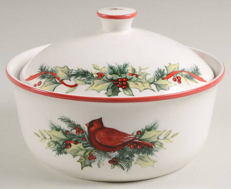 Winter Song 1.5 Qt Round Covered Casserole