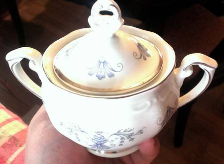 Sandra Sugar Bowl & Lid