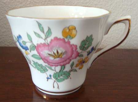 C45 Footed Cup