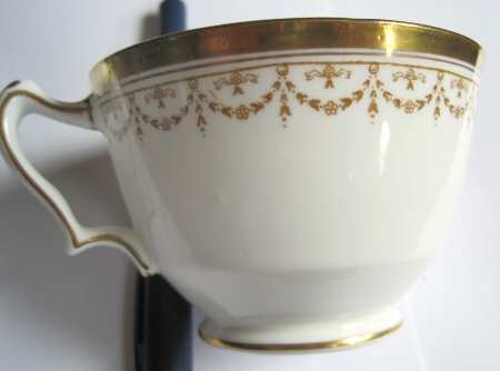 A9146 by Crown Staffordshire