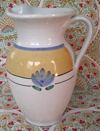 CAA67 64 Oz Pitcher