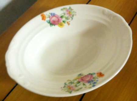 CRP228 by Crown Potteries