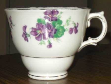 CLC112 Footed Cup & Saucer Set