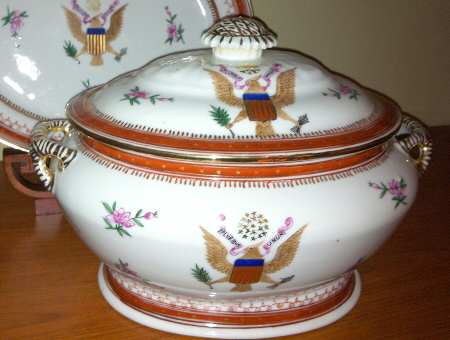 CX646 Tureen & Lid w/Underplate