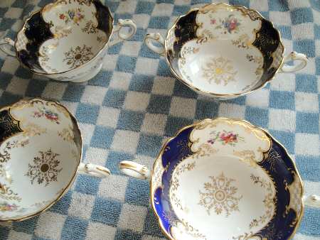 Y3350 by Coalport