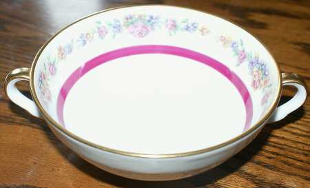 CNR80 Footed Cream Soup Bowl
