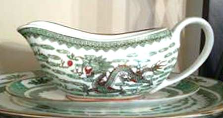 CX653 Gravy Boat & Underplate