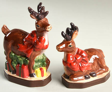 Winter Garden Figural Salt and Pepper