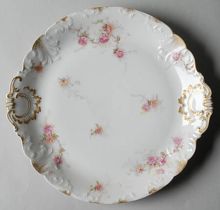 Schleiger379-3 Handled Cake Plate