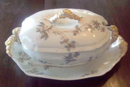 CHF1771 Oval Covered Vegetable