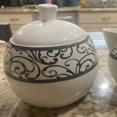 Veluto Black Sugar Bowl & Lid