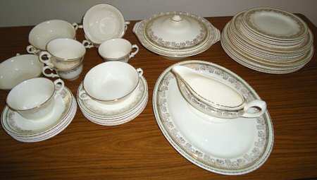 CRD268 Gravy Boat