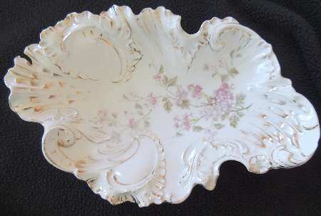9393 (Gold Trim) Bon Bon