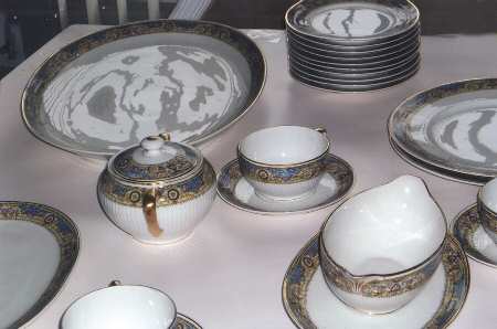 CHF9 Sugar Bowl & Lid