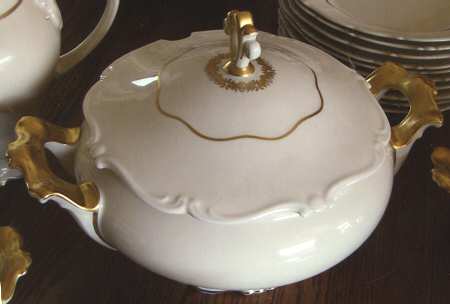 Kevaliar Tureen &  Lid