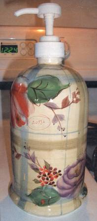 CKB7 Lotion/Soap Dispenser
